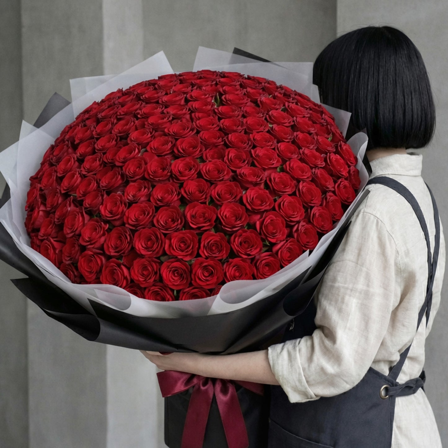 100 Red Roses